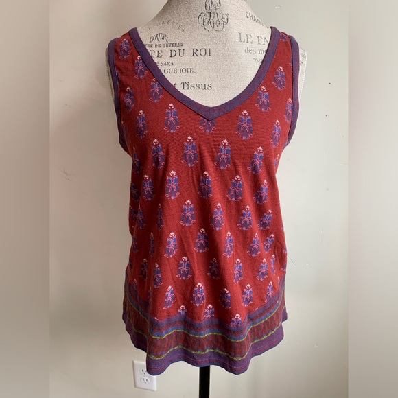 Sundance Tops - Sundance Women’s red geometric tank top sz Small tassel back tie boho hippie